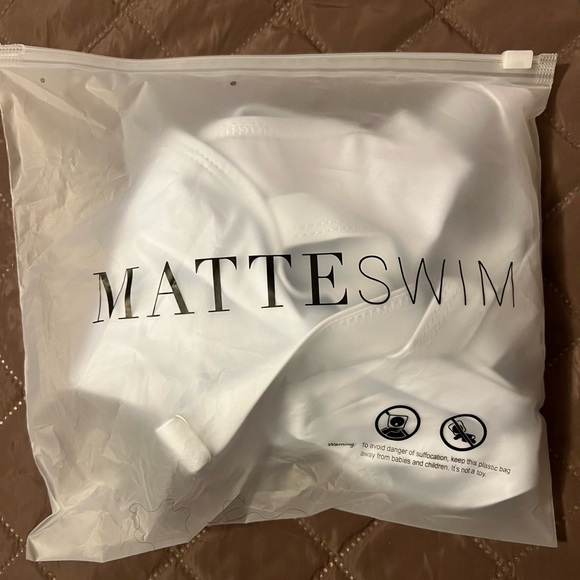 4 Brand NEW Matte Collection Swimsuits - Picture 5 of 9